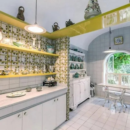 Vintage Italian Villa In Capri Βίλα Κάπρι