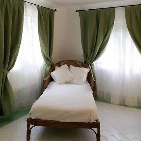 Vintage Italian Villa In Capri Κάπρι