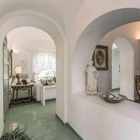 Vintage Italian Villa In Capri Βίλα *