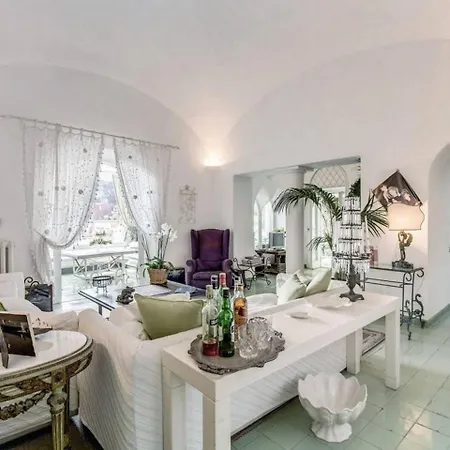 Vintage Italian Villa In Capri * Κάπρι